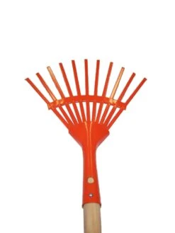 Kid's Leaf Rake 5 Kid's Leaf Rake -Outdoor Zone 8594618 01v