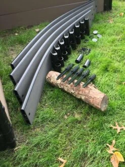 Curved Composite Landscape Edging Kit With 1" Boards -Outdoor Zone 8599404 16V tif
