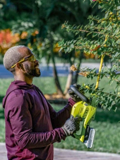 Sun Joe 24V-HT22-LTE 24-Volt ION+ Cordless Hedge Trimmer Kit | 22-Inch | W/ 2.0-Ah Battery And Charger -Outdoor Zone 8610657 06v