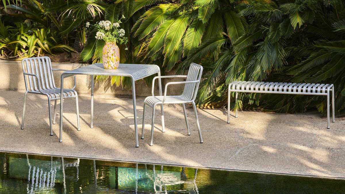 Outdoor Zone -Outdoor Zone palissade table hot galvanised palissade armchair hot galvanised splash vase round l light pink and yellow palissade bench hot galvanised